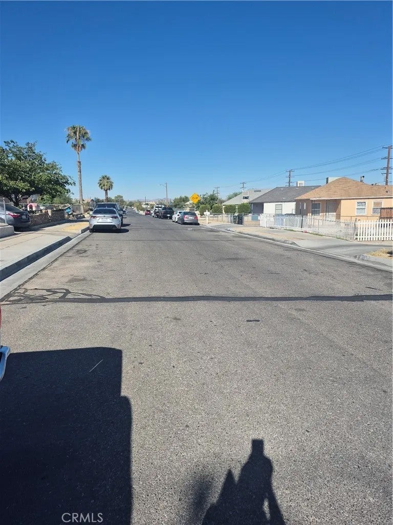 711 W Buena Vista