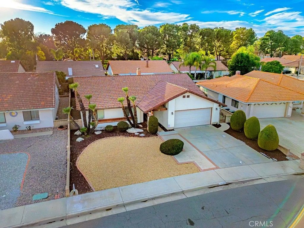 Photo of 1329 Hickory Drive, Hemet, CA 92545 (MLS # SW25276614)