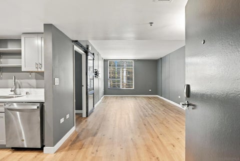 Tiny photo for 425 W Beech Street #314, San Diego, CA 92101 (MLS # 260024496)