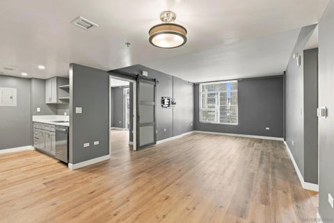 Tiny photo for 425 W Beech Street #314, San Diego, CA 92101 (MLS # 260024496)