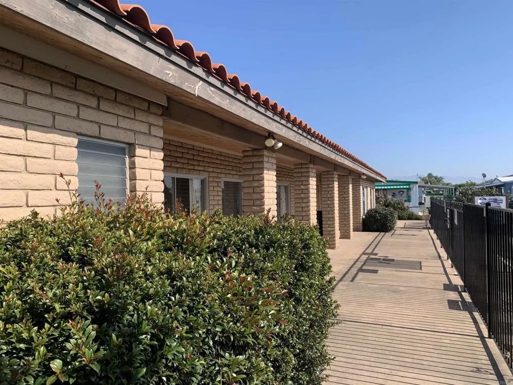 501 Anita Street Spc 50