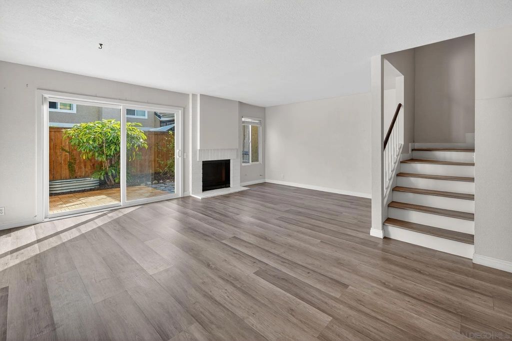 Photo of 3672 Caminito Carmel Lndg, San Diego, CA 92130 (MLS # 250044627)