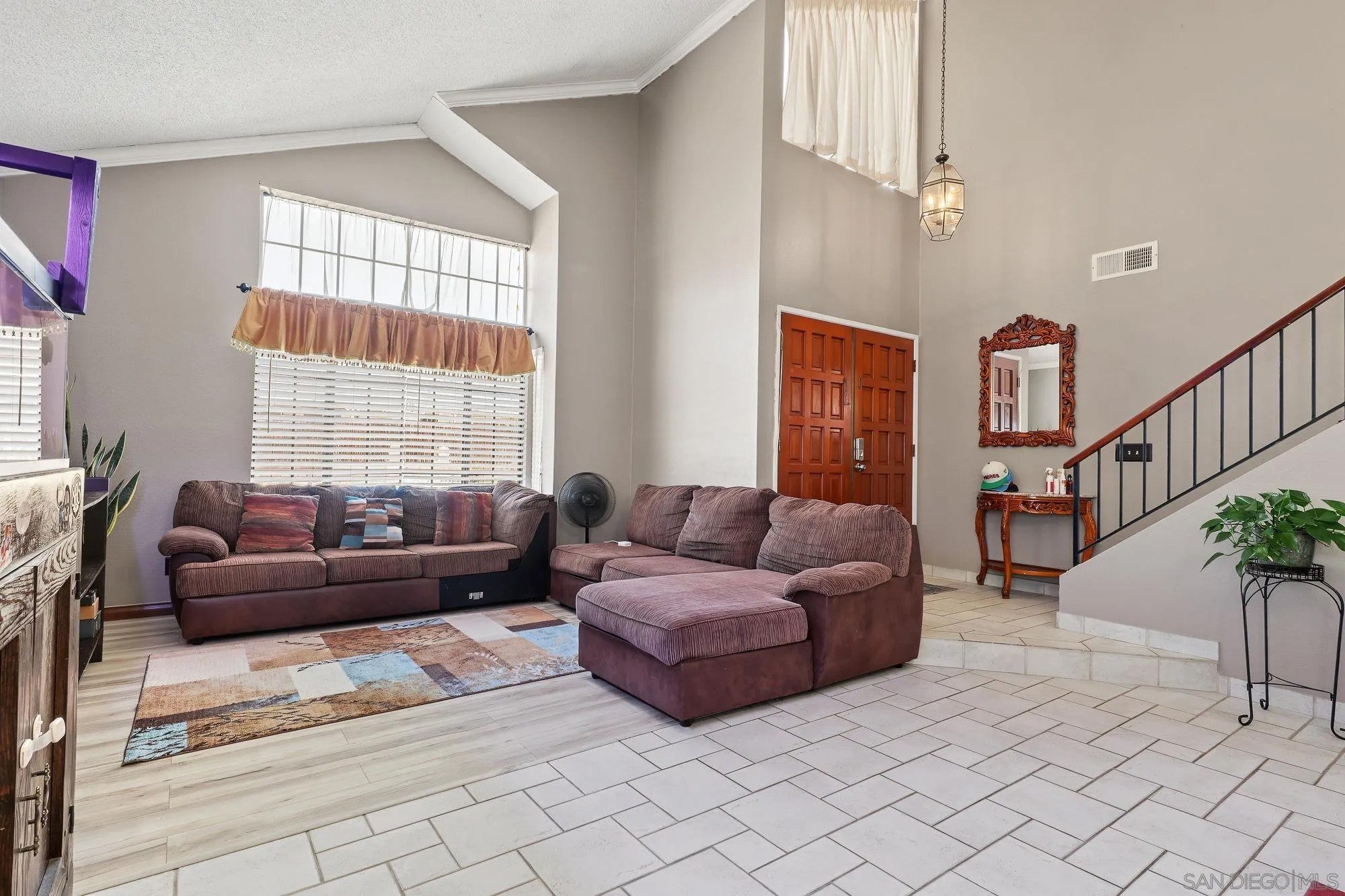 2055 Stillman Pl