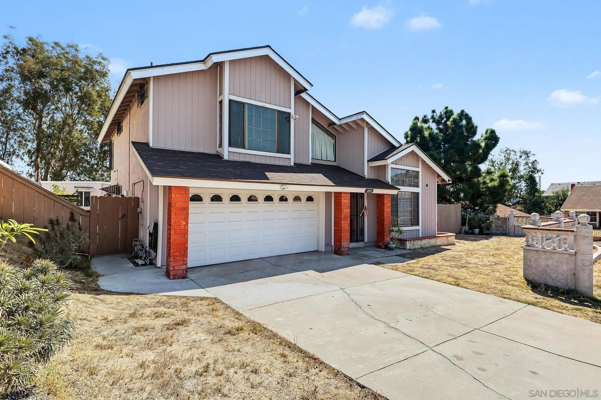 2055 Stillman Pl