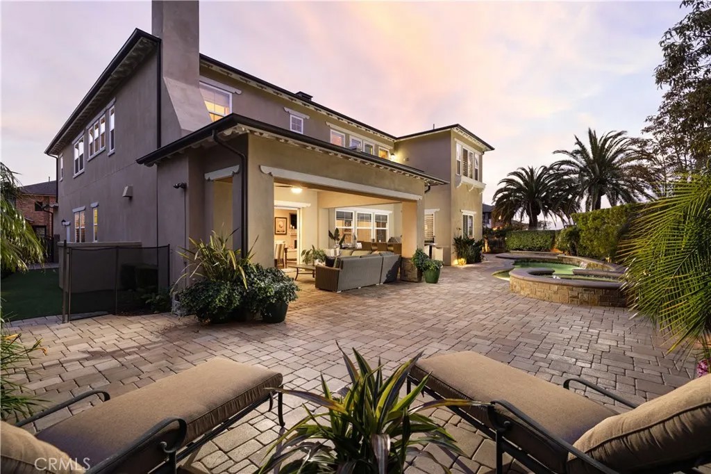 4461 Oceanridge Drive