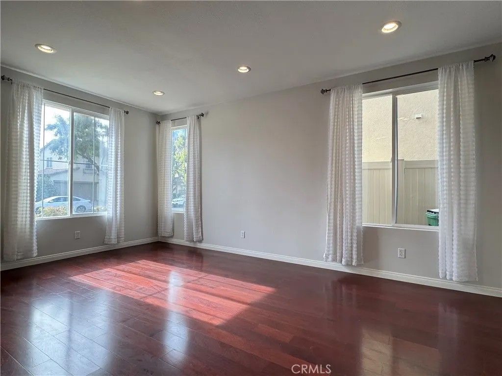 Photo of 39 Eaglecreek, Irvine, CA 92618 (MLS # PW25279637)