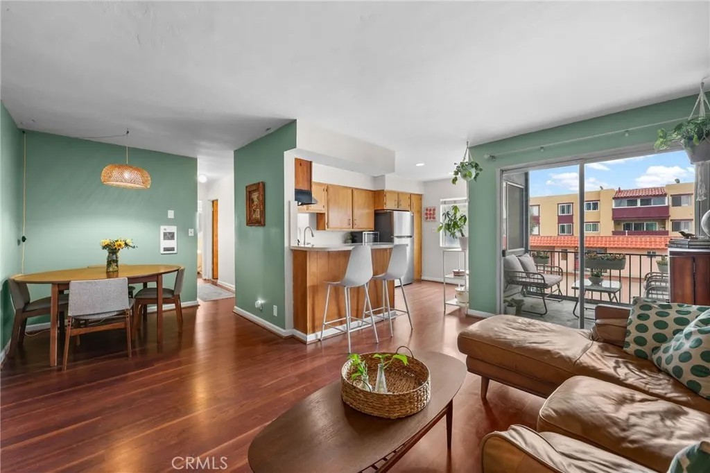2767 E 3rd 29