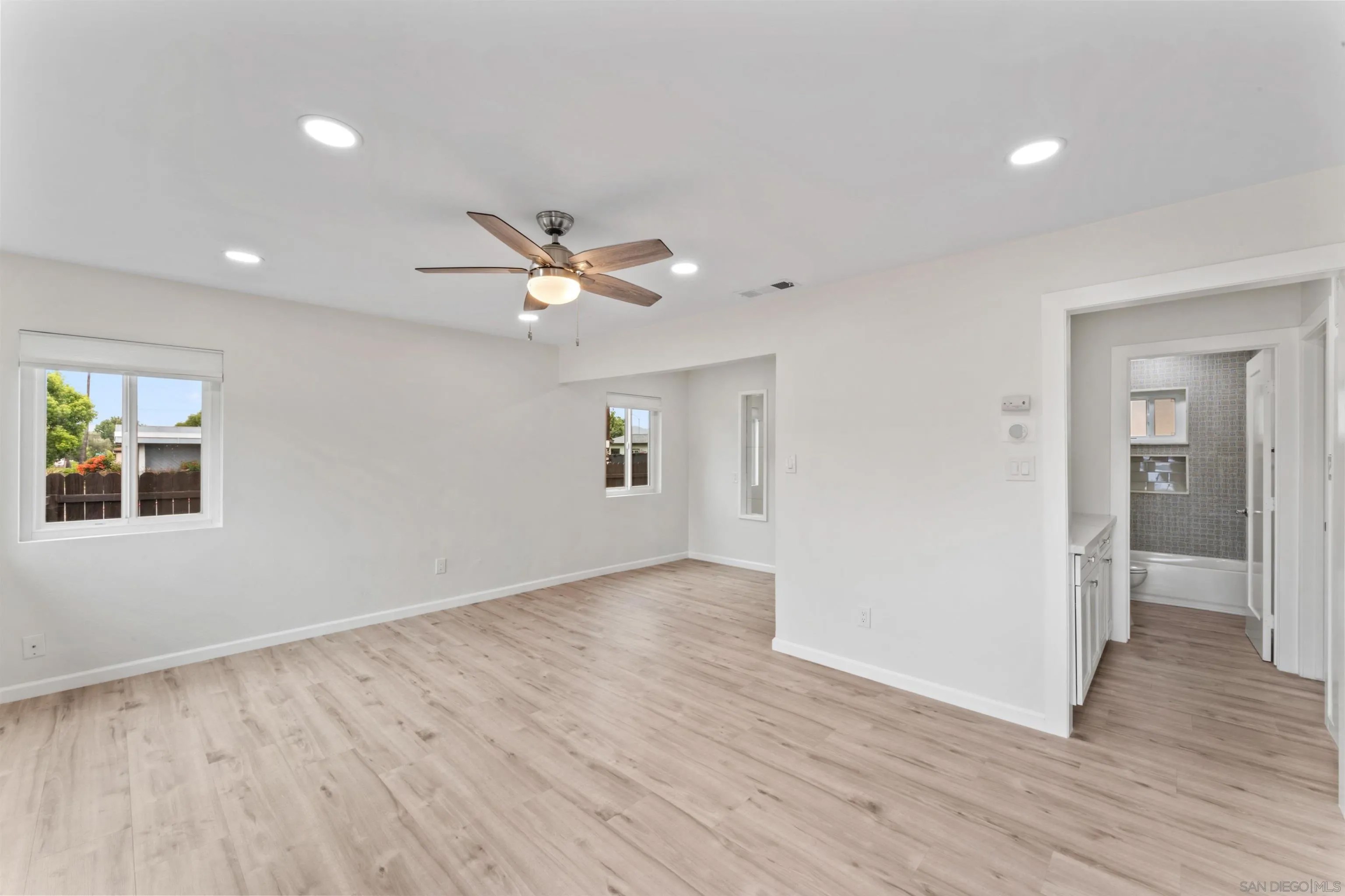 120 N Elm St
