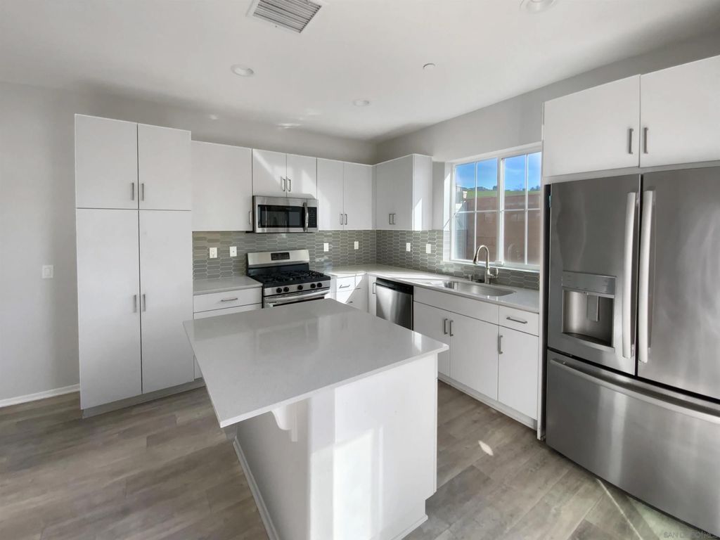 Photo of 1881 Olivia St, El Cajon, CA 92021 (MLS # 260002023)