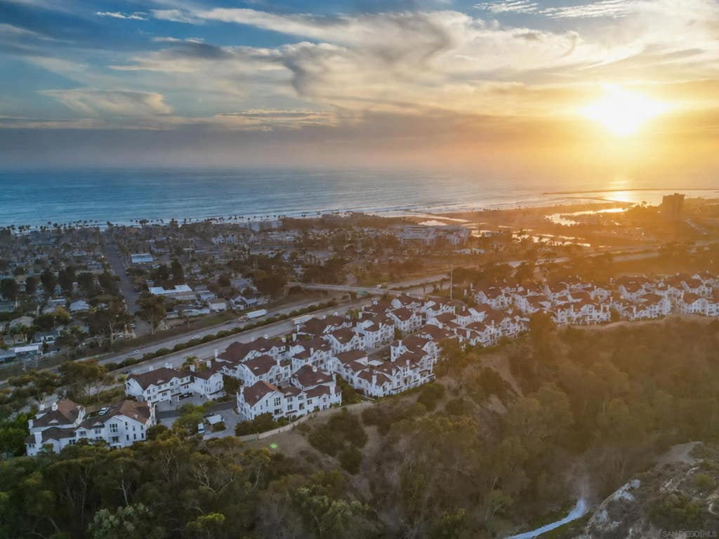 Photo of 790 Harbor Cliff Way #191, Oceanside, CA 92054 (MLS # 260021080)