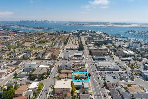 3046 Nimitz Blvd Point Loma CA 92106