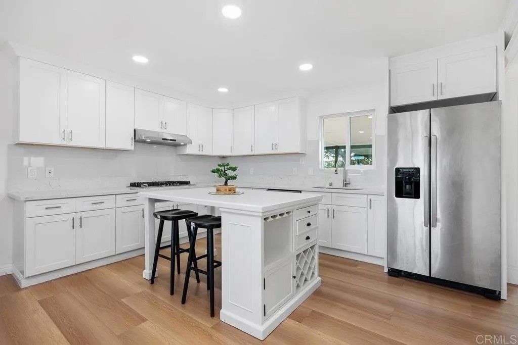 Photo of 4801 Siesta Place, Oceanside, CA 92057 (MLS # NDP2510849)