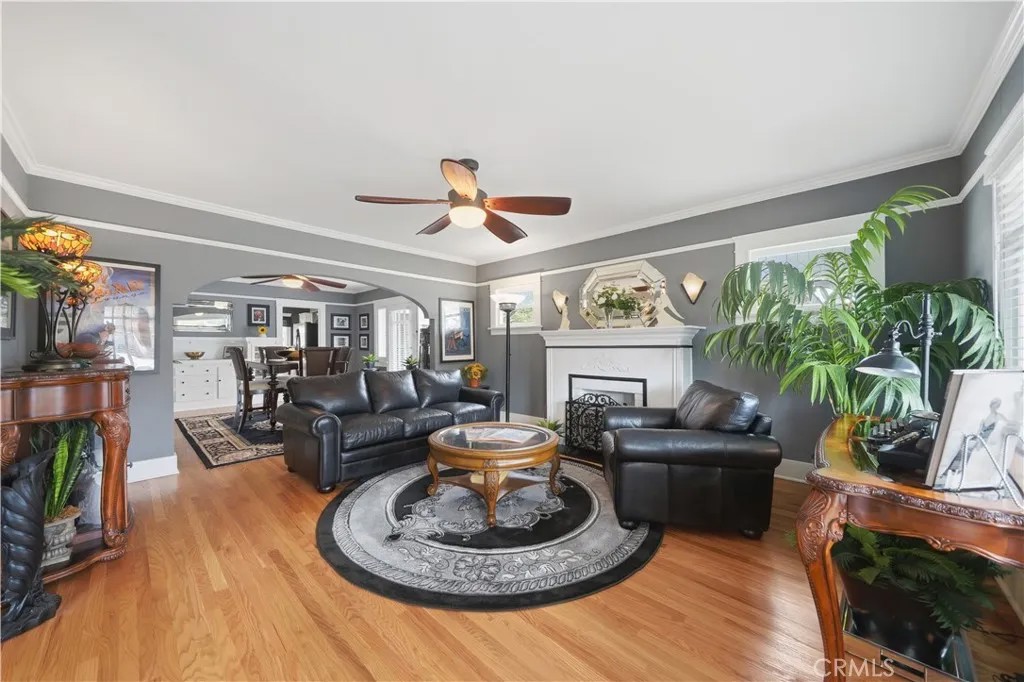 292 N Waverly