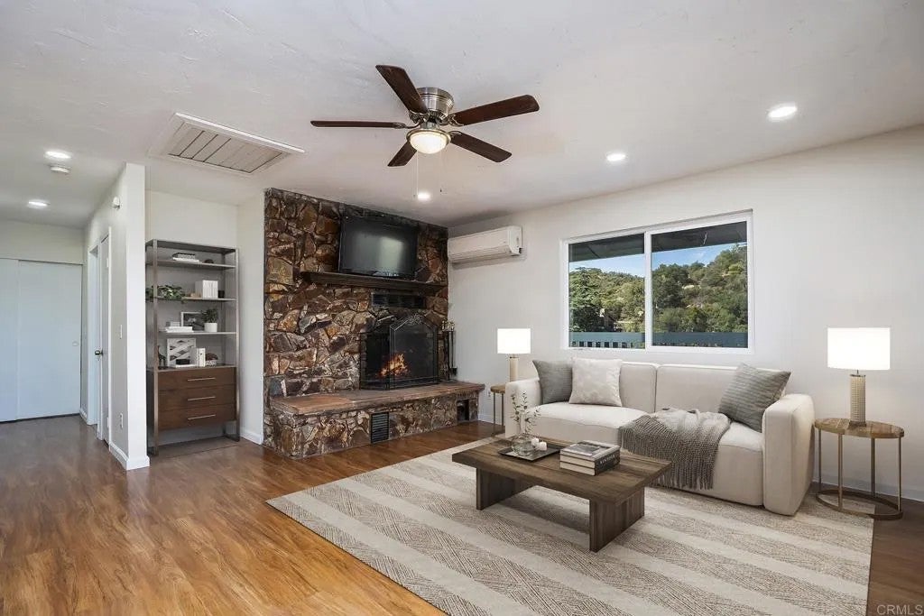 24541 MANZANITA DR