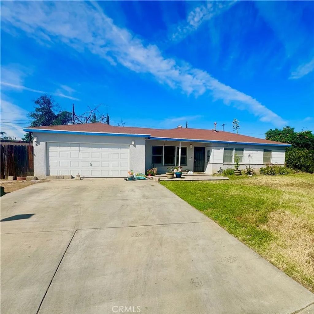 Photo of 5642 Babb Avenue, Riverside, CA 92503 (MLS # IV26008084)