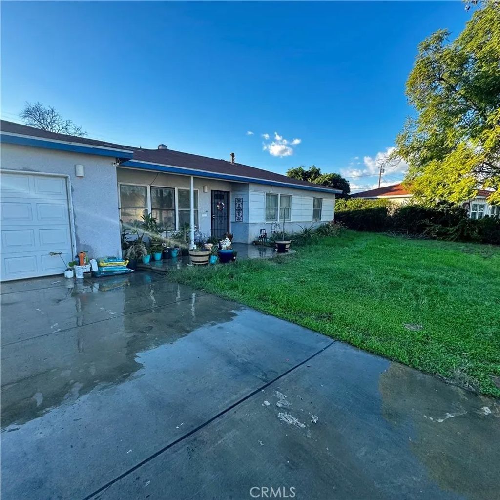 Photo of 5642 Babb Avenue, Riverside, CA 92503 (MLS # IV26008084)