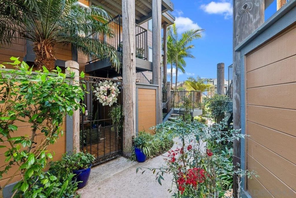 Photo of 4011 Layang Layang Cir #F, Carlsbad, CA 92008 (MLS # 260003855)