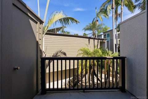 Tiny photo for 4545 Collwood BLVD #14, San Diego, CA 92115 (MLS # 260024130)