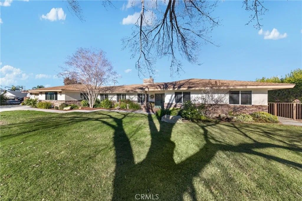 Photo of 43840 Citrus View, Hemet, CA 92544 (MLS # IV26012348)