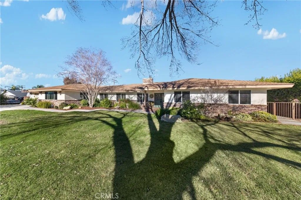 Photo of 43840 Citrus View, Hemet, CA 92544 (MLS # IV26012348)