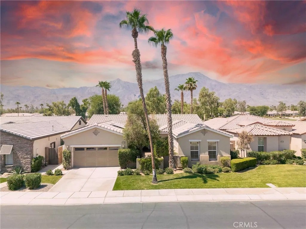 Photo of 81955 Golden Star Way, La Quinta, CA 92253 (MLS # SR25186843)