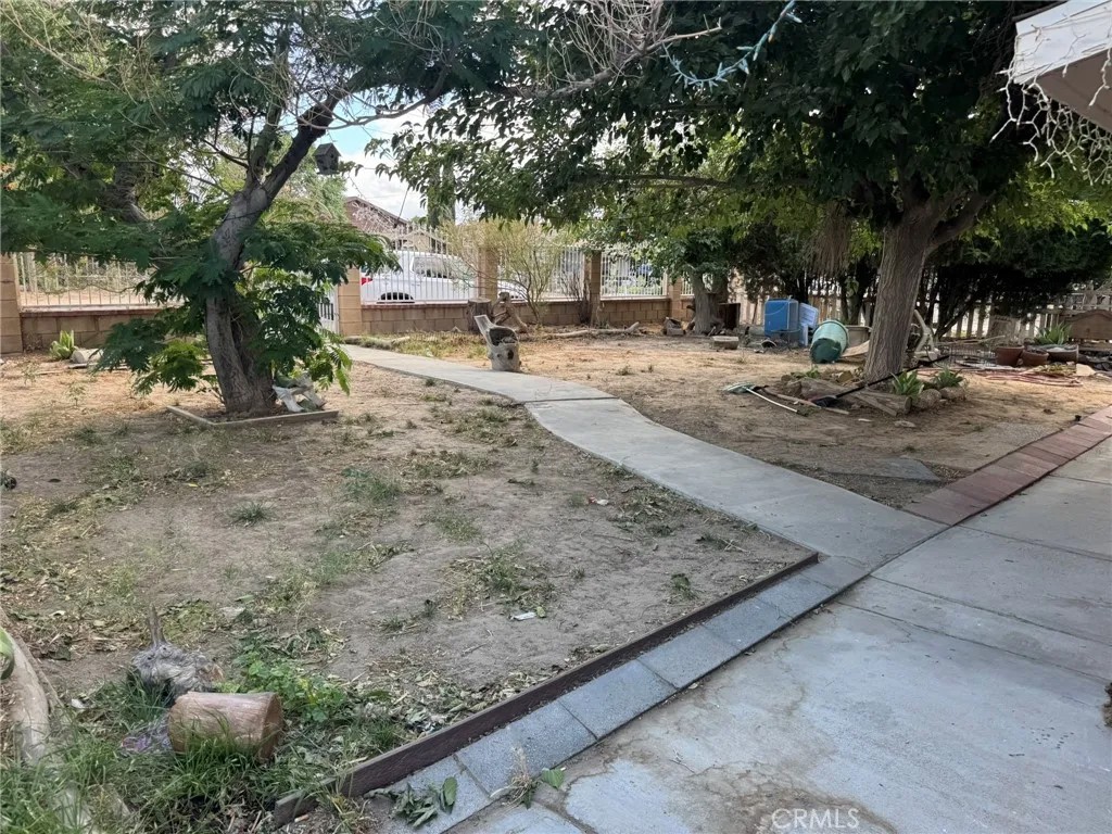 9249 E Avenue R10