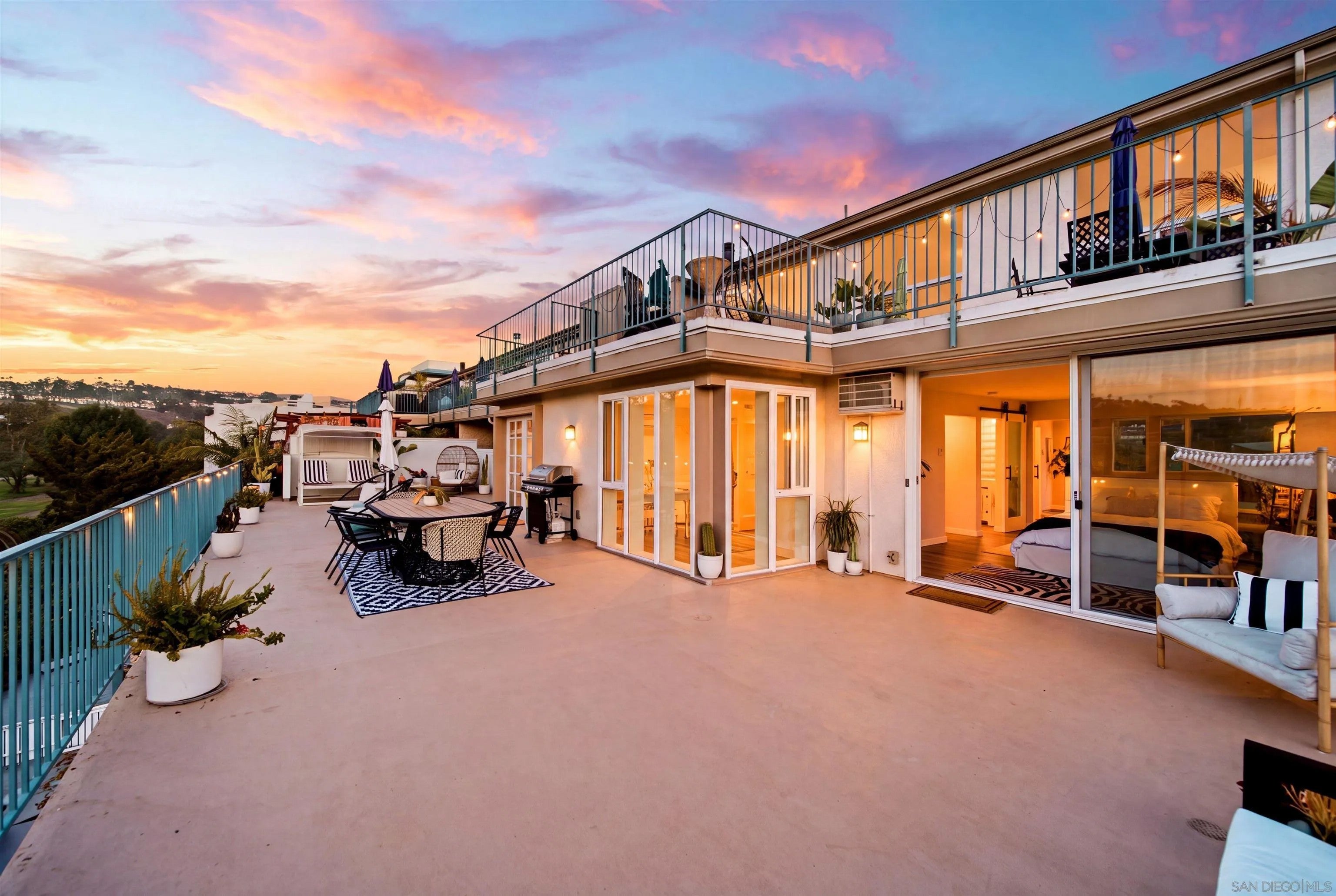 2544 Navarra Dr 12