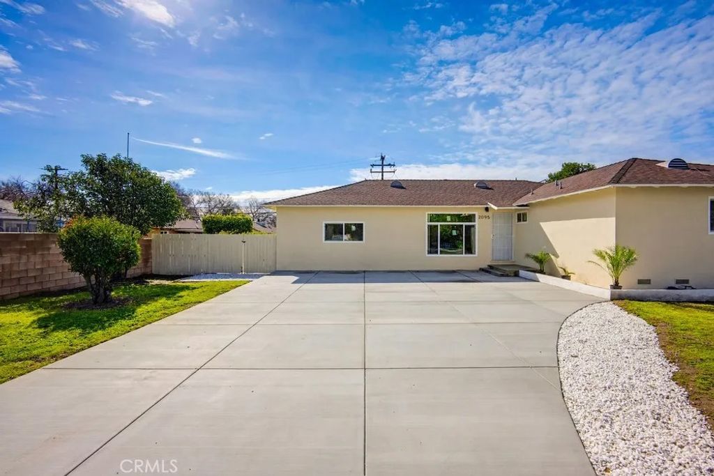 Photo of 2095 W Birch Street, San Bernardino, CA 92410 (MLS # RS26039133)