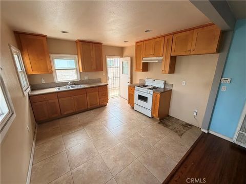 Tiny photo for 528 W Hillcrest Blvd, Inglewood, CA 90301 (MLS # SR26068873)