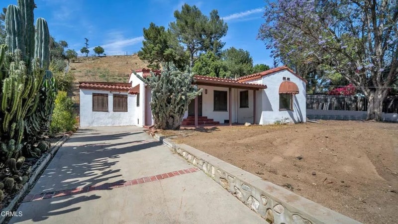 9615 La Canada Way