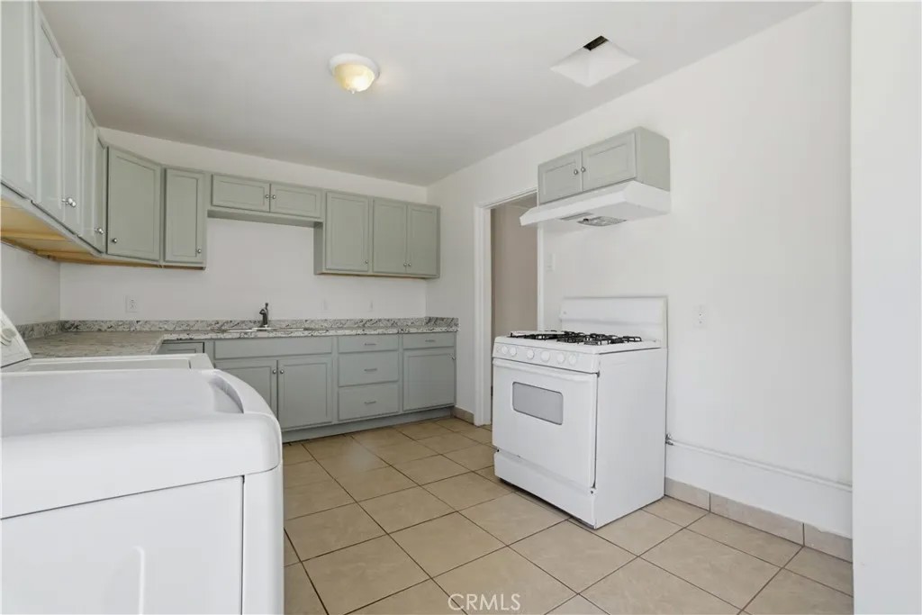 25591 Anderson