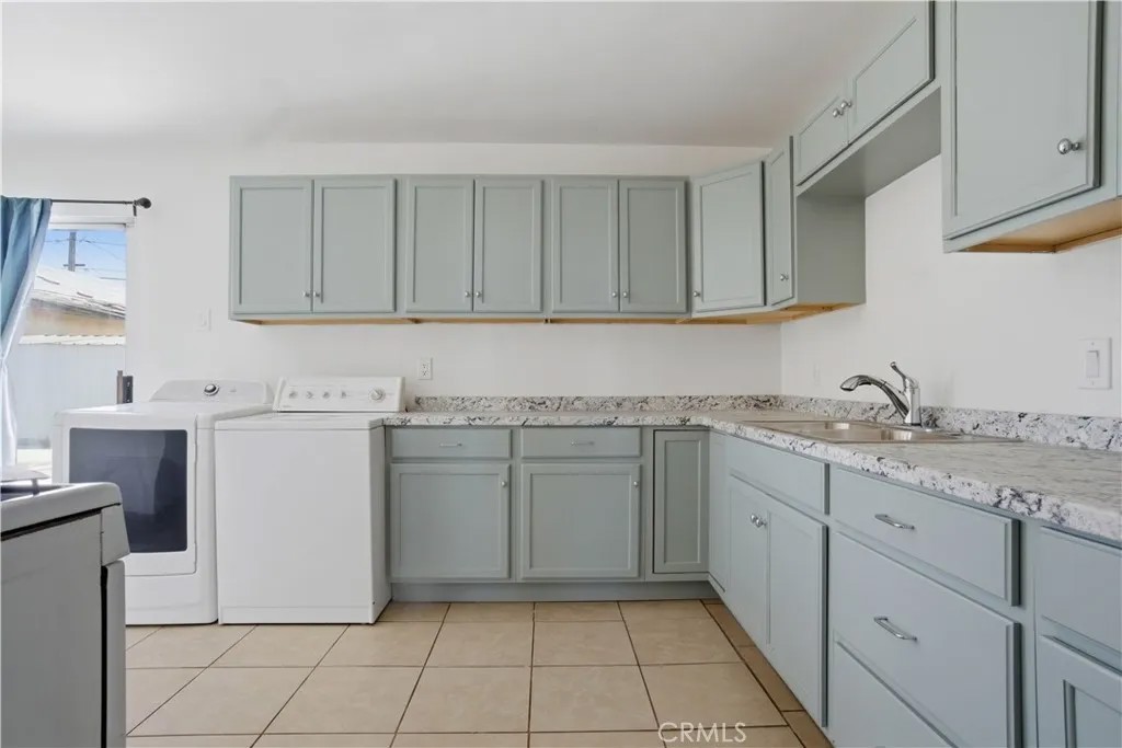 25591 Anderson