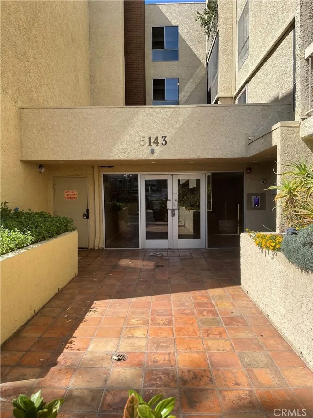 Photo of 5143 Bakman #308, North Hollywood, CA 91601 (MLS # CV26034167)