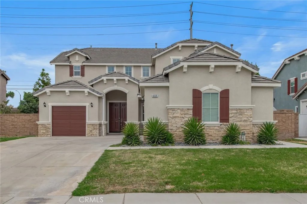 6535 Caxton