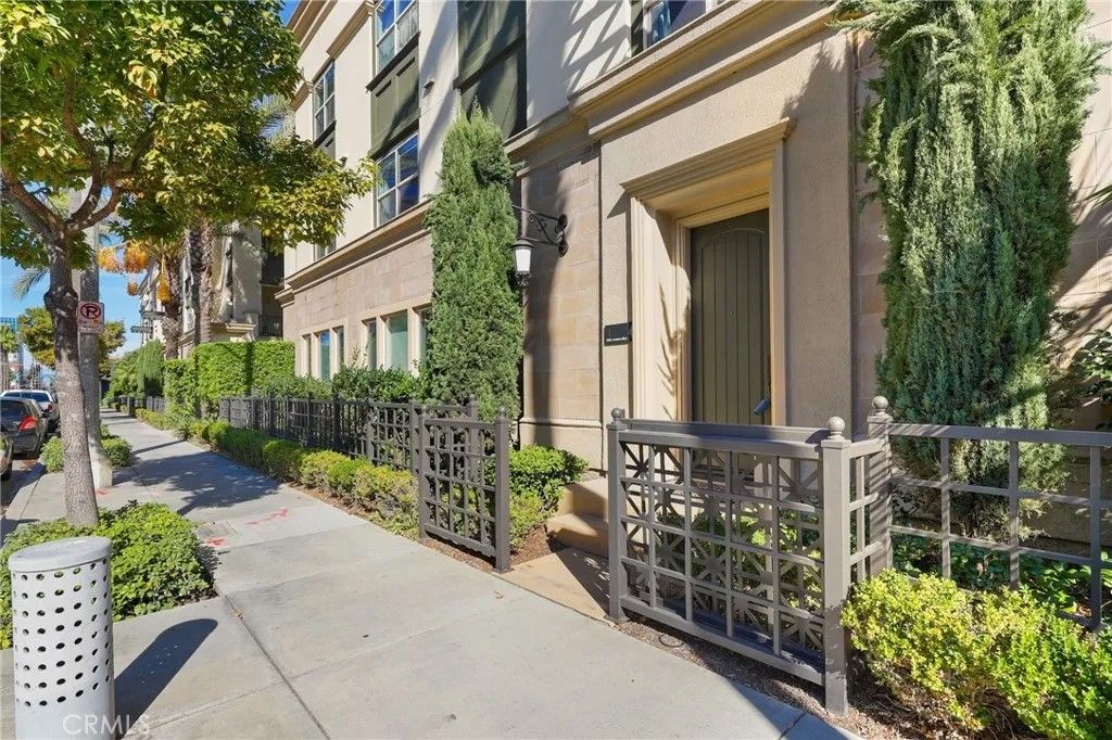 Photo of 520 S Anaheim Blvd, Anaheim, CA 92805 (MLS # OC26013966)