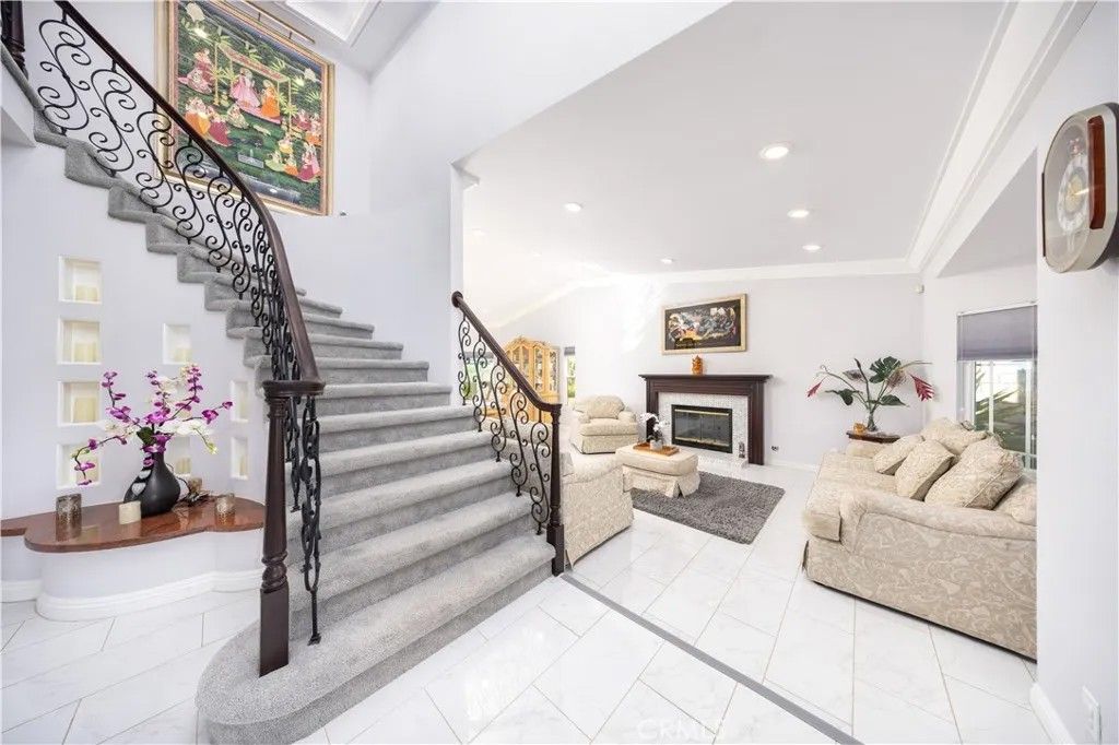 Photo of 24324 Knoll Court, Diamond Bar, CA 91765 (MLS # TR26007726)