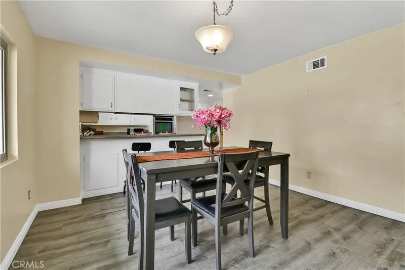 2550 W Rowland Avenue