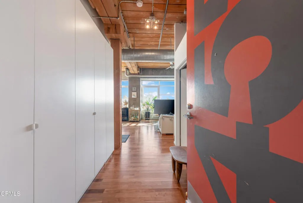 530 S Hewitt Street 455