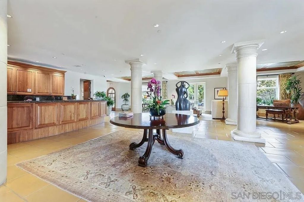 Photo of 464 Prospect St #610, La Jolla, CA 92037 (MLS # 250044703)