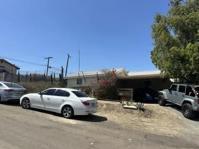 3106 Menlo Ave.