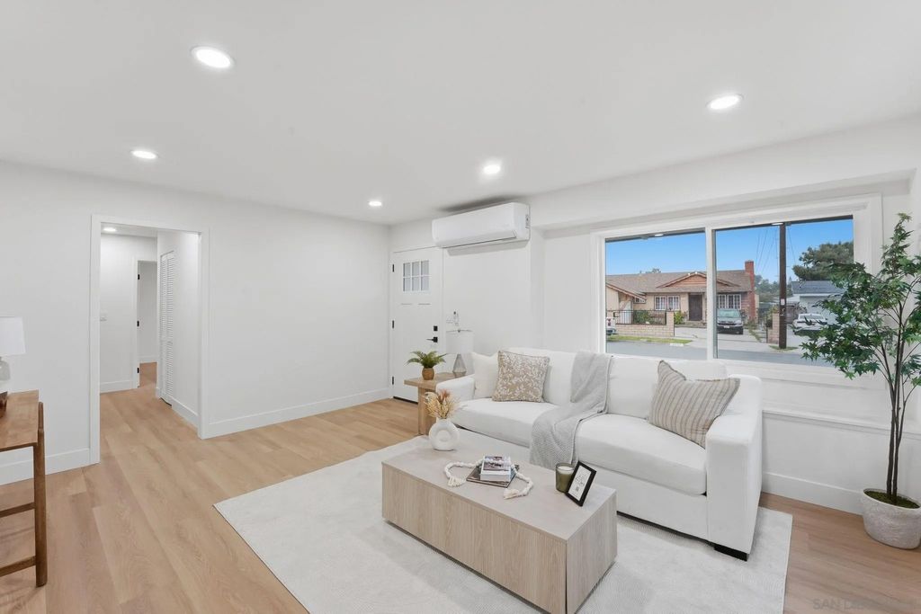 Photo of 2726 Landscape Dr, San Diego, CA 92139 (MLS # 260005041)