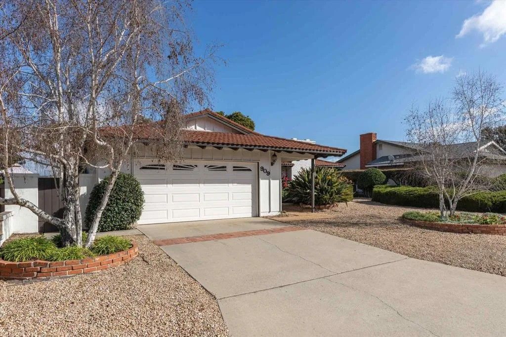 Photo of 909 San Pablo Drive, San Marcos, CA 92078 (MLS # NDP2600014)