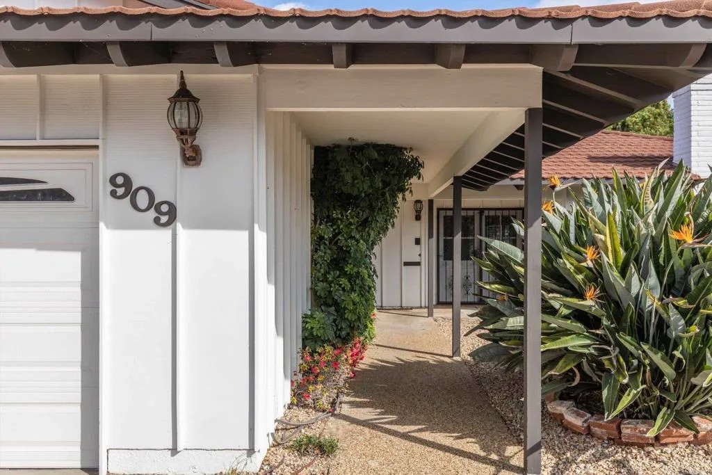 909 San Pablo Drive
