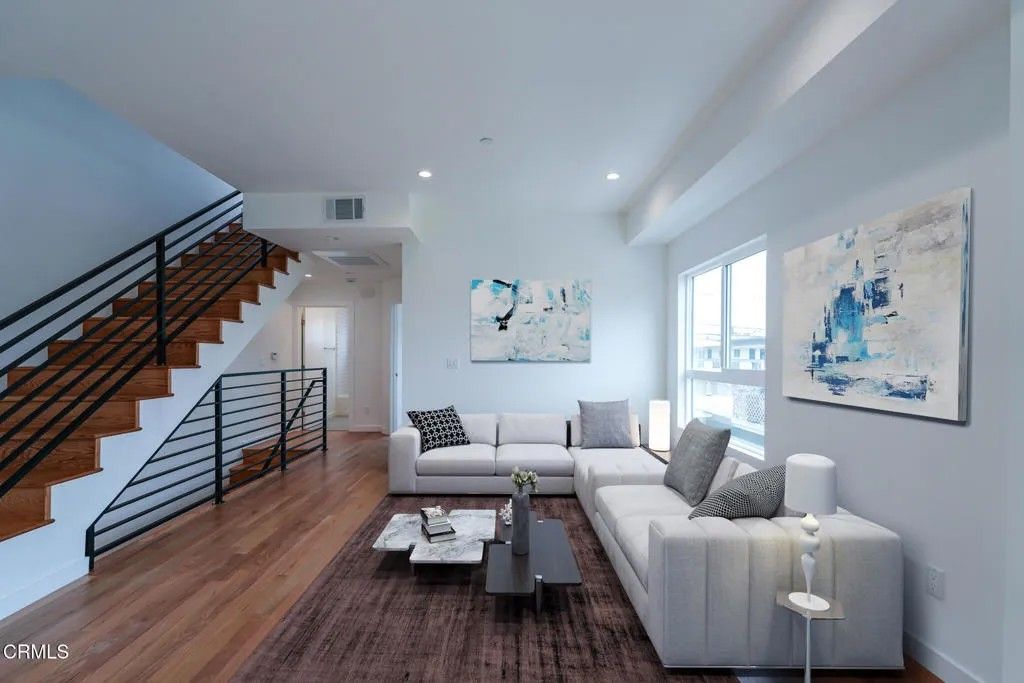 Photo of 519 N Avenue 50 Ave, Los Angeles, CA 90042 (MLS # P1-25325)