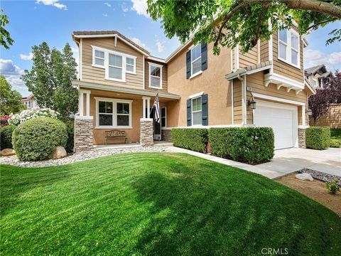 Photo of 20361 Julia Ln, Saugus, CA 91350 (MLS # SR26033065)