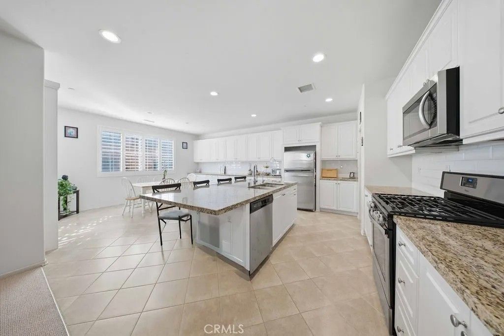 Photo of 4043 S Inglenook Way, Ontario, CA 91761 (MLS # IG26034496)