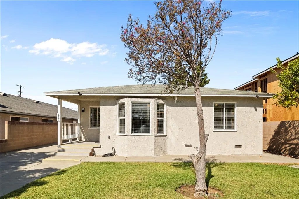 157 N Alameda Avenue