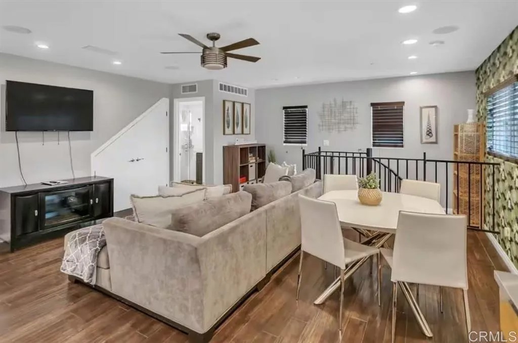 1145 Emerald St Rear (alley)