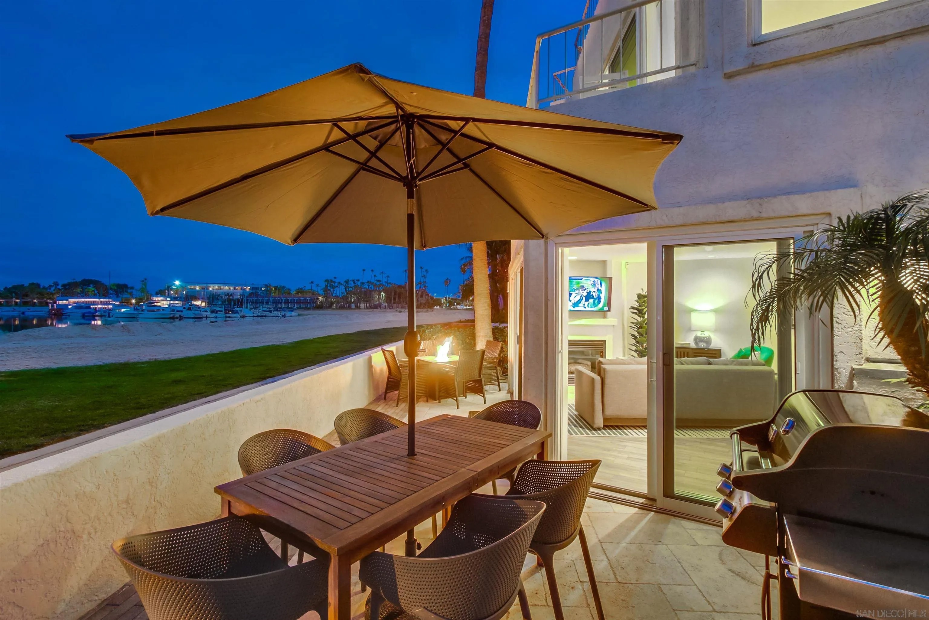 3268 Bayside Walk
