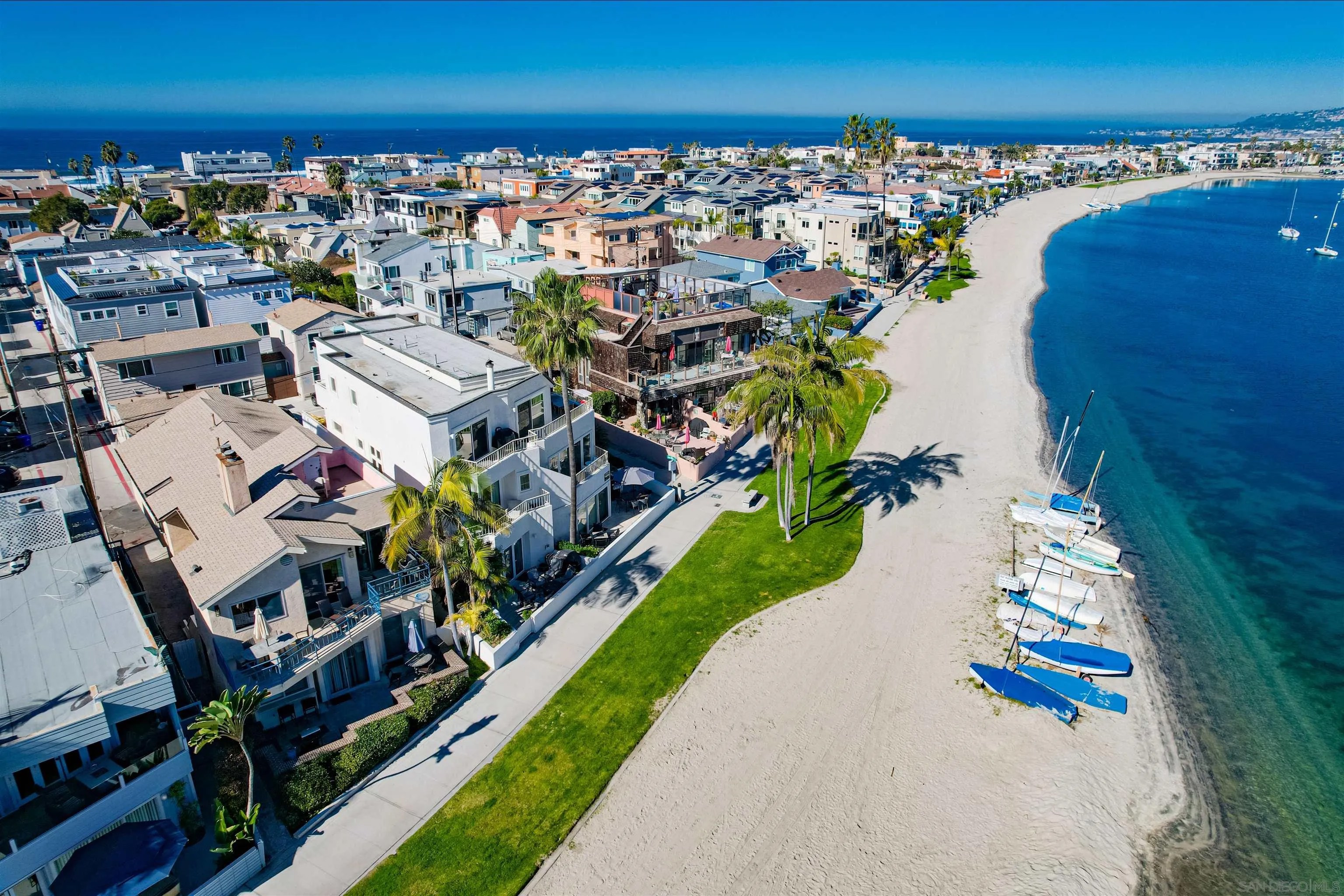 3268 Bayside Walk